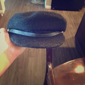 UO conductor hat