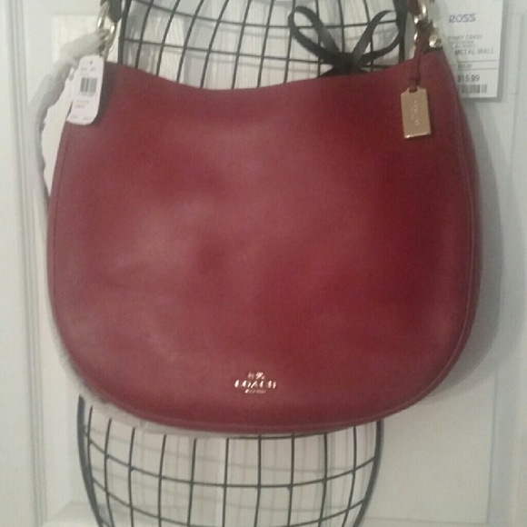 Beautiful  Xtra Large Coach Burgundy Handbag - Picture 2 of 8