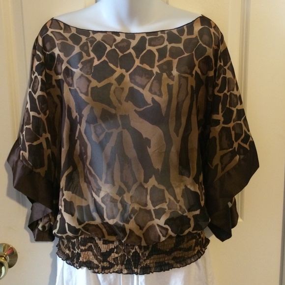 Tops - Giraffe Print Sheer Kimono Style Top