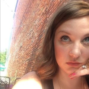 Meet your Posher, Adrian