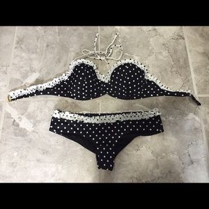 🚫Item Sold🚫 VS cheeky b&w polka dot bikini