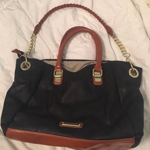 Steve Madden purse $25 until midnight!