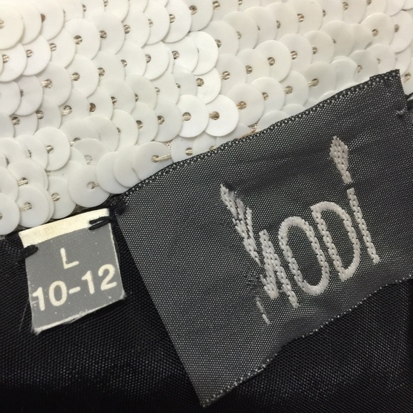 AMAZING Sequined Cropped Jacket - Picture 4 of 5