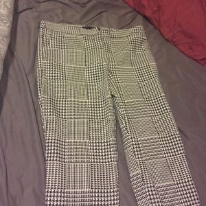 NWT Houndstooth business crops!