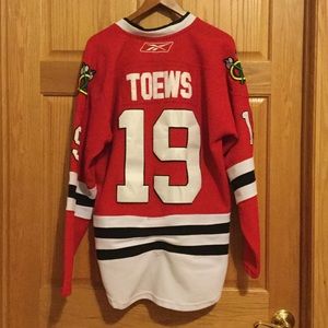 Blackhawks Jersey Men's  size 50 Toews #19