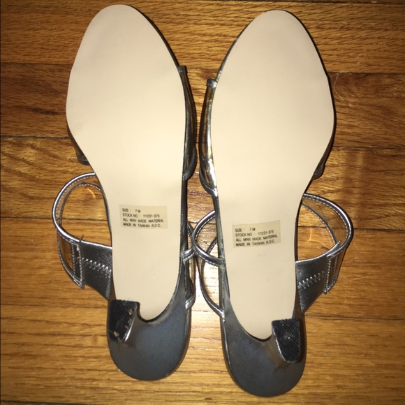 Colin Stuart Heels - Picture 3 of 3