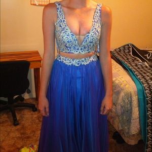 La Femme Prom Dress in PERFECT condition