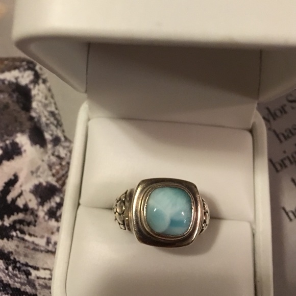 Beautiful Silver Ring - image 2