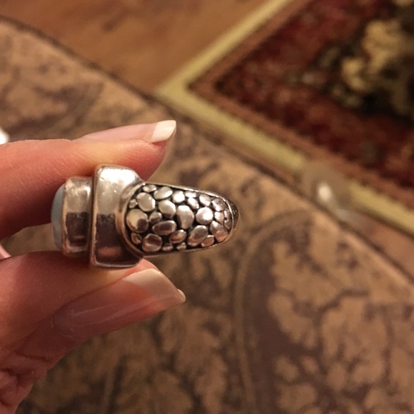 Beautiful Silver Ring - image 4
