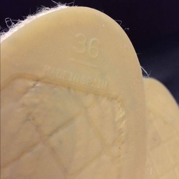 🚫SOLD🚫Authentic Brand New CHANEL espadrilles - Picture 4 of 4