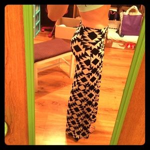 Geometric black and white pants