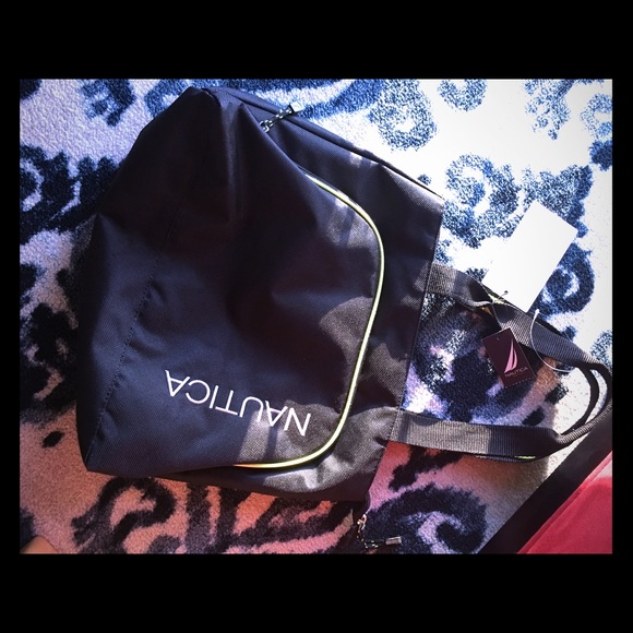 NWT Nautica gym bag!