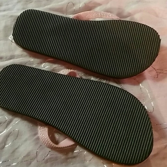 🆕Bamboo looking flip flops - Picture 4 of 4