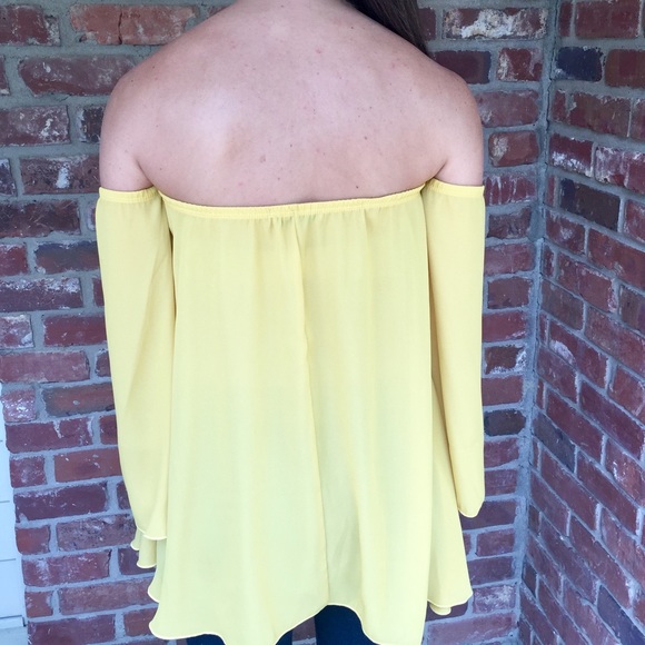 Mustard off the shoulder top - Picture 4 of 4