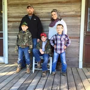 Meet your Posher, Derrick