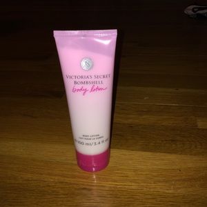 Victoria's Secret bombshell body lotion