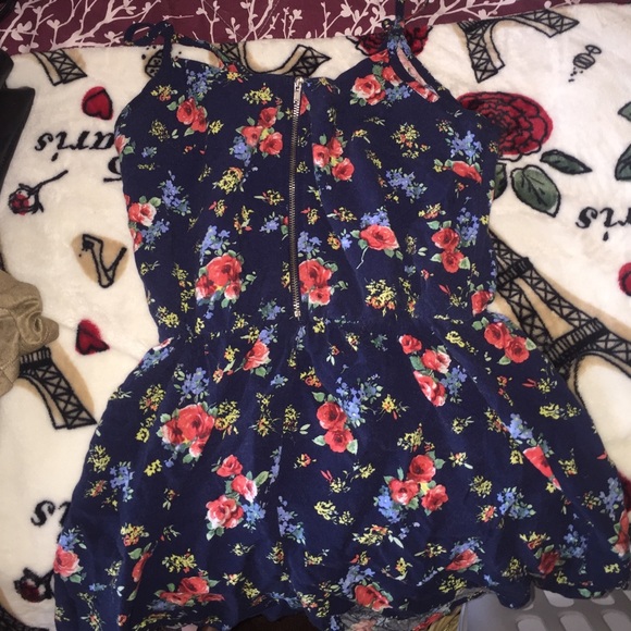 Sarah la Other - A romper