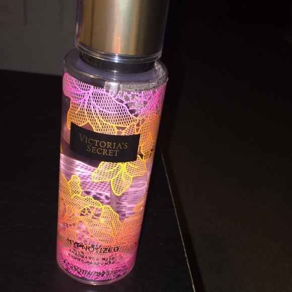 VS Hypnotized Spray.