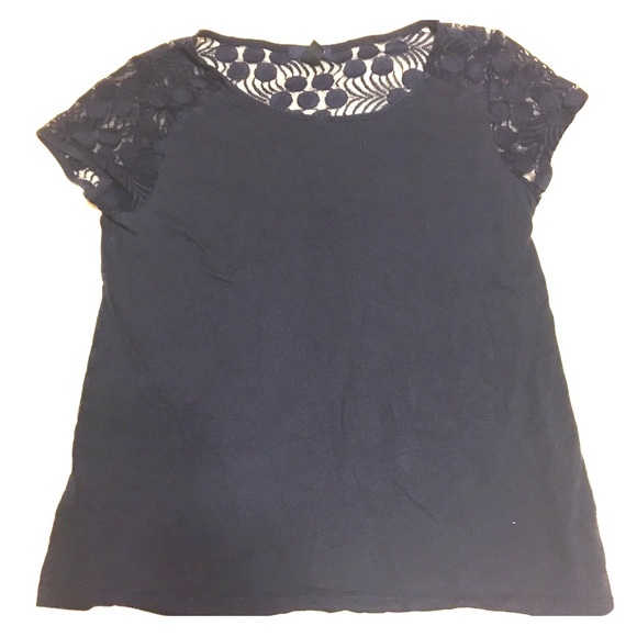 Gap navy blue top w/mesh detail on sleeve & back
