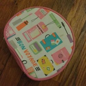 Clinique Mid-sized travel makeup bag