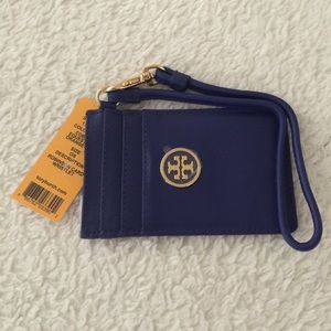 Card wristlet