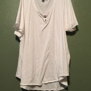 Torrid heather white tee shirt