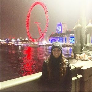 Meet your Posher, Sarabeth