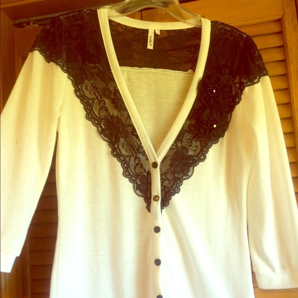 Elegant sweater - Picture 1 of 4