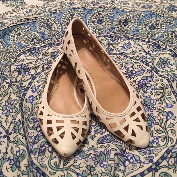 Express Cutout Flats