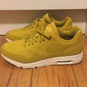 NIKE Air Max 1 Ultra Moire (Dark Citron/Sail)