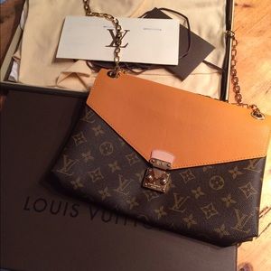 Authentic brand new Louis Vuitton Pallas Chain