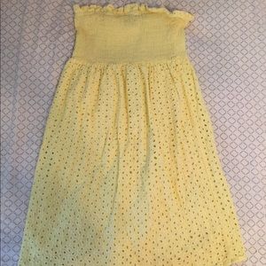 Yellow strapless dress