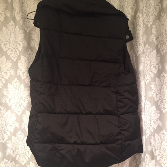 BLACK VEST - Picture 3 of 3