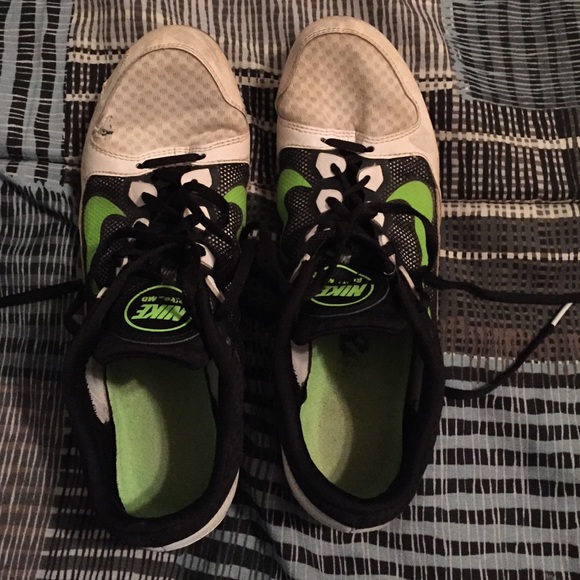 Men's track shoes