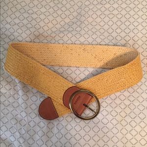 Fossil yellow belt