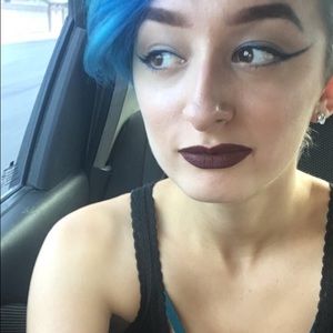 Meet your Posher, Christina