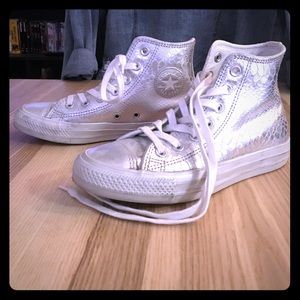 Limited edition silver snakeskin Converse Sneaks!