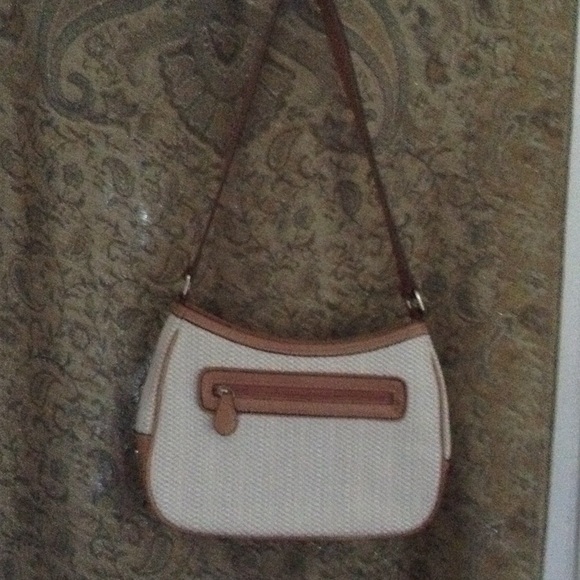 Lizclaborne. Bags.