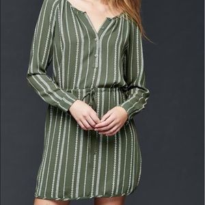 REDUCED 24 hours- NWT gap shirtdress