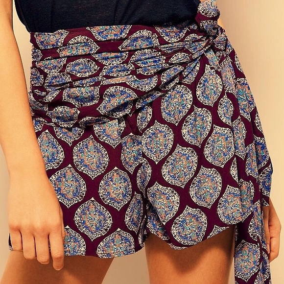Free People Purple All A Dream Wrap Shorts Sz 2