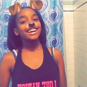 Meet your Posher, Joyce