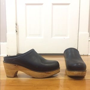 BDG clogs