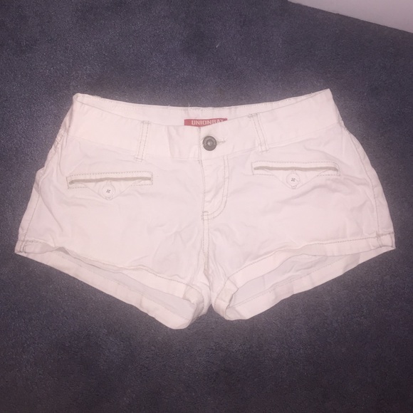 White denim short shorts