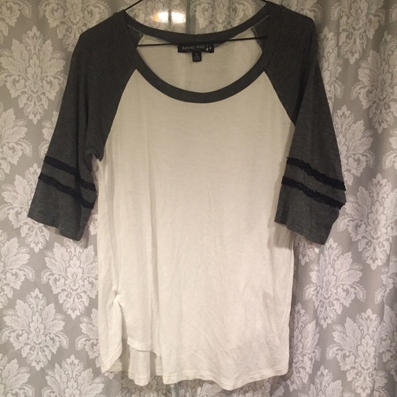 BASEBALL TEE