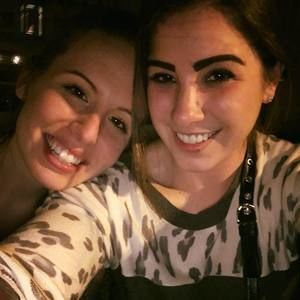 Meet your Posher, Caitlin