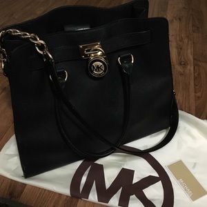 Black Michael Kors Hamilton