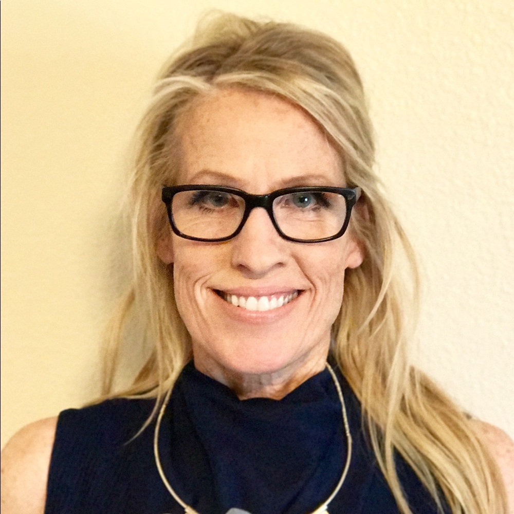 Meet your Posh Ambassador, ✨Kelly✨😘💕