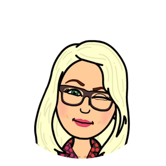 Meet your Posh Ambassador, ✨Kelly✨😘💕 - Picture 4 of 4