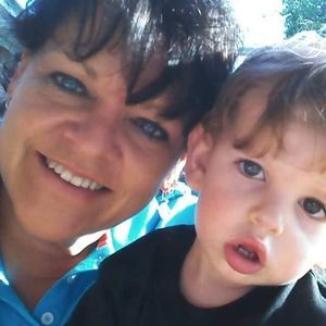 Meet your Posher, Debbi