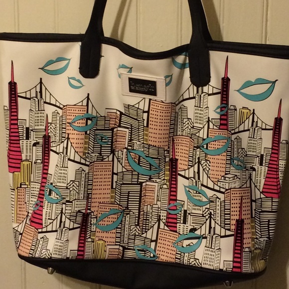 Benefit tote bag, perfect for beach